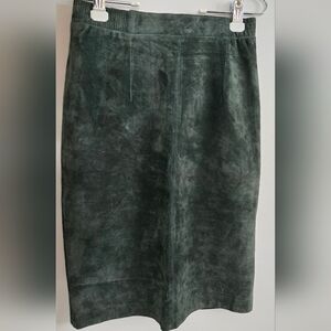 Dark Green 100% Leather Skirt - Victoria Leather Made in Canada